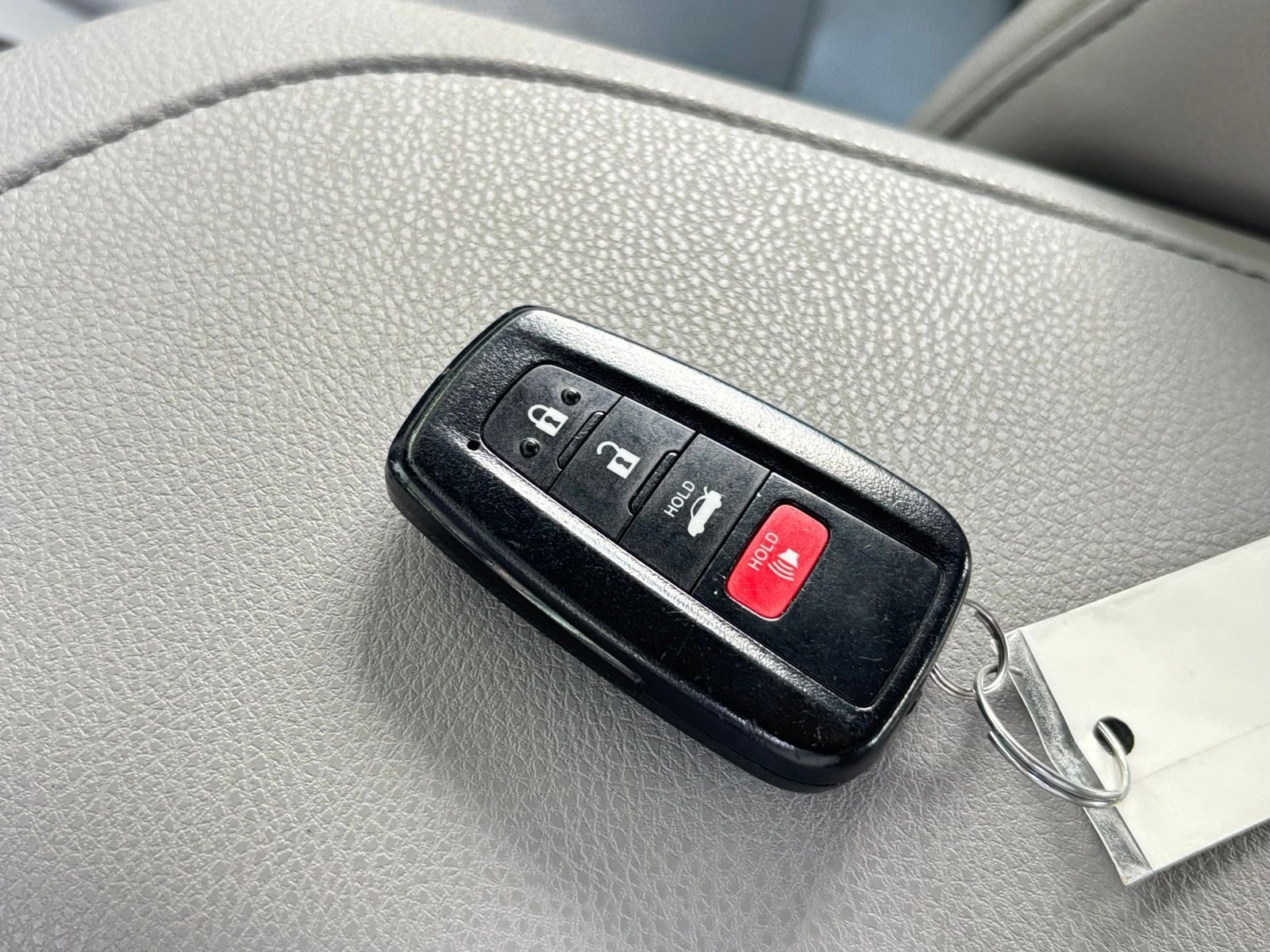 2021 Toyota Camry Hybrid XLE