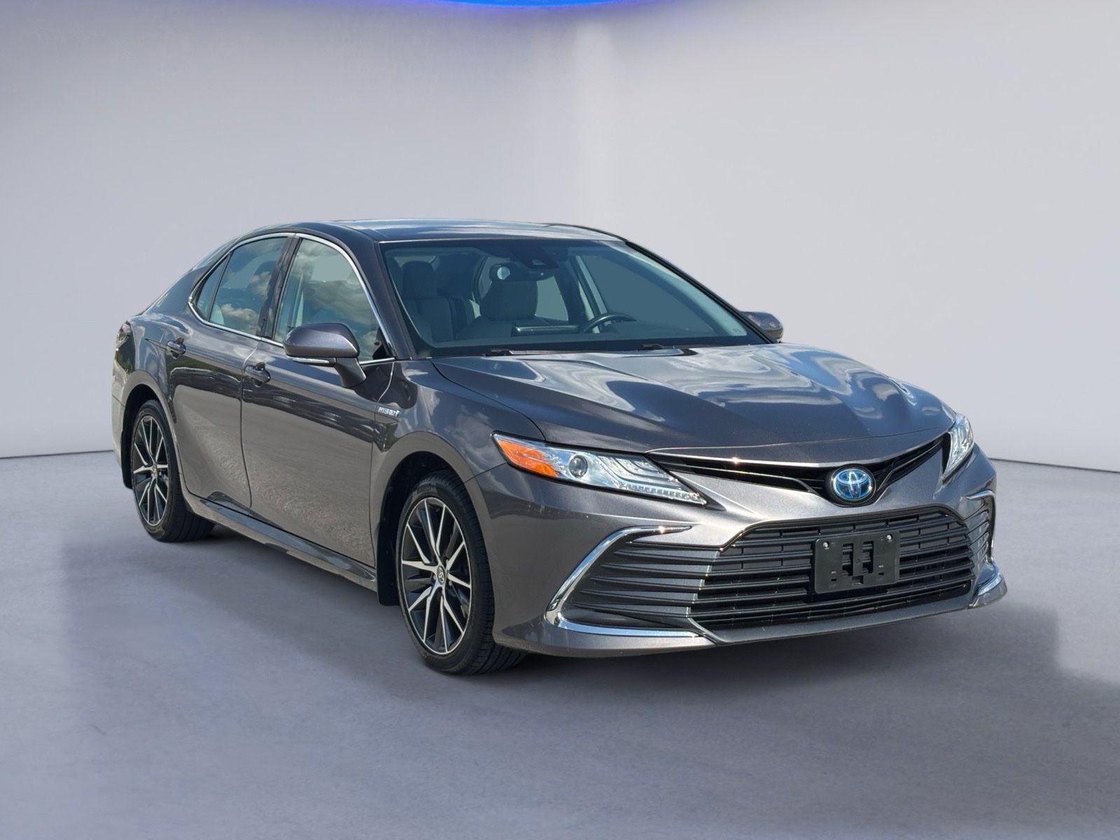 2021 Toyota Camry Hybrid XLE