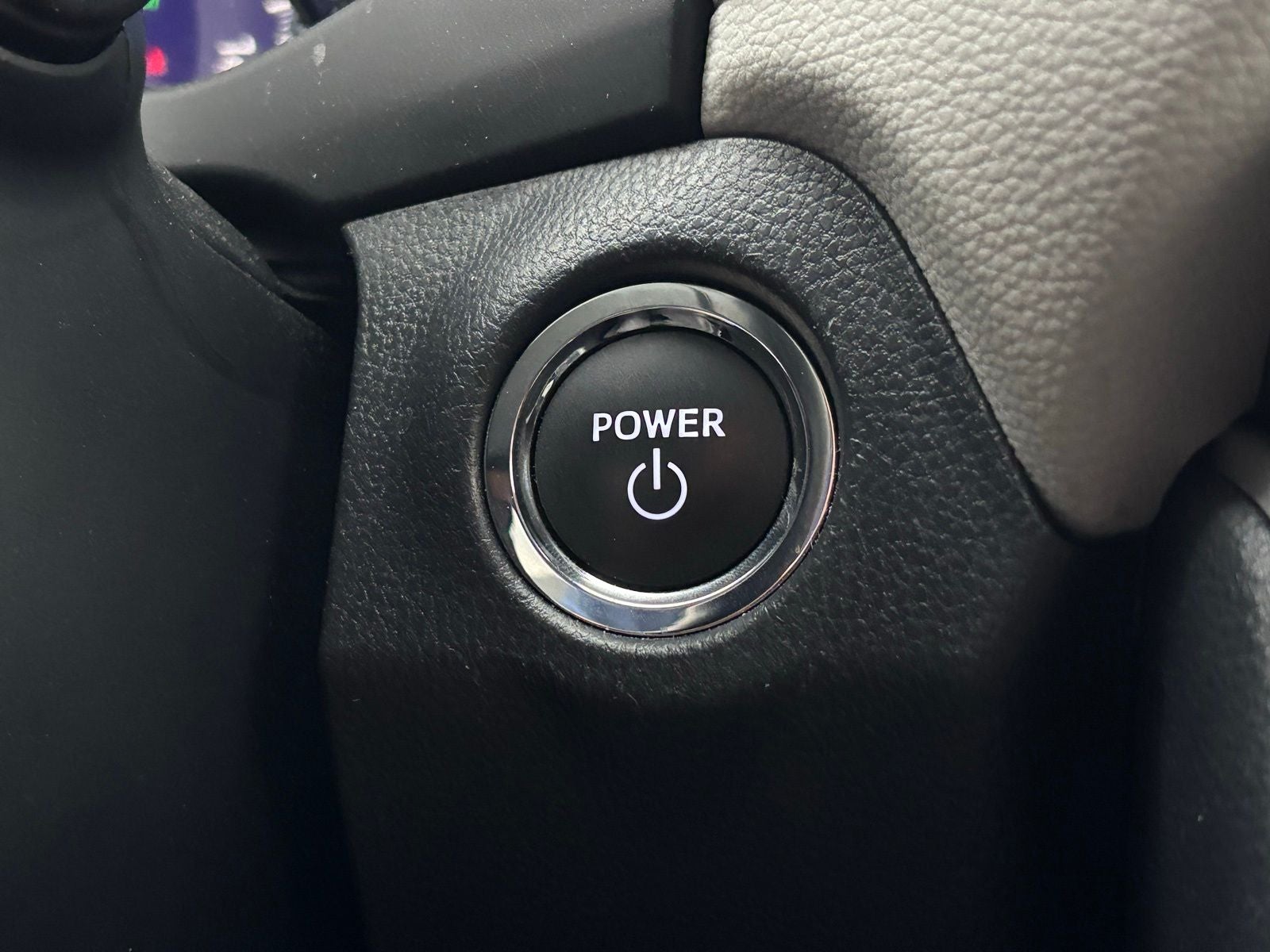 2025 Toyota RAV4 Hybrid XLE Premium