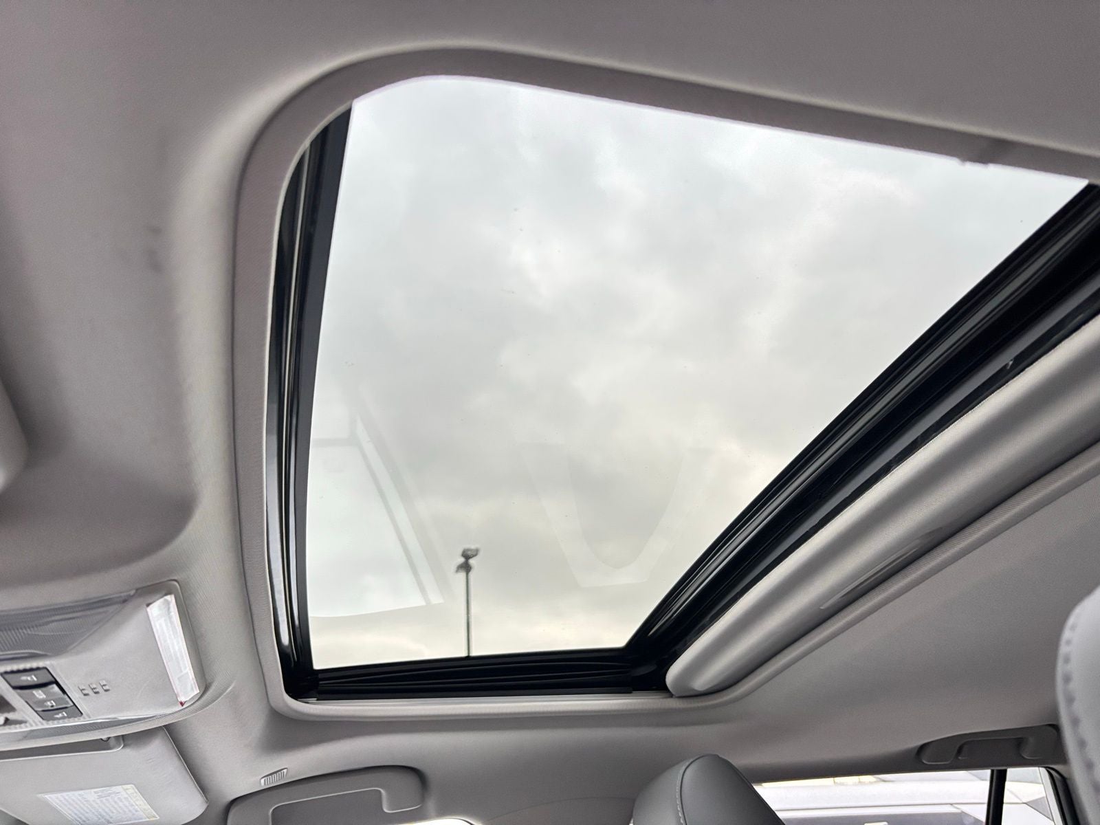 2025 Toyota RAV4 Hybrid XLE Premium