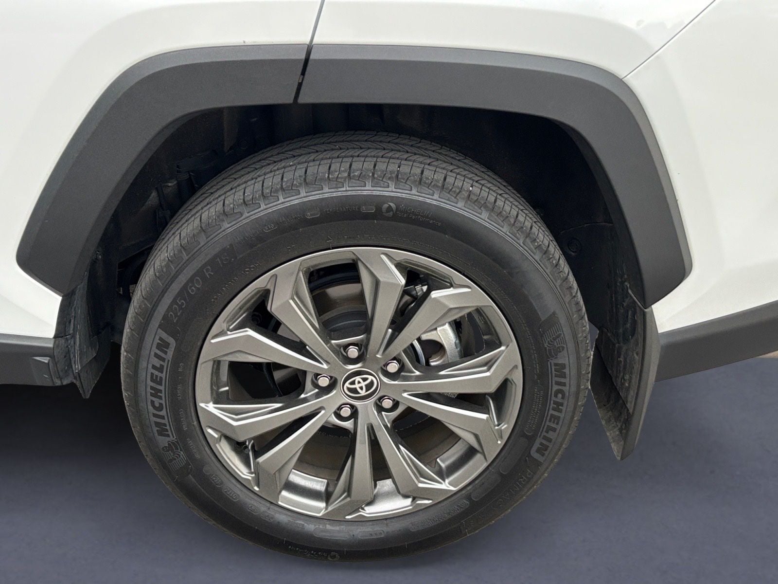 2025 Toyota RAV4 Hybrid XLE Premium