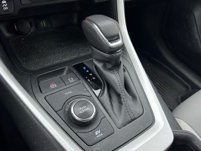 2025 Toyota RAV4 Hybrid XLE Premium