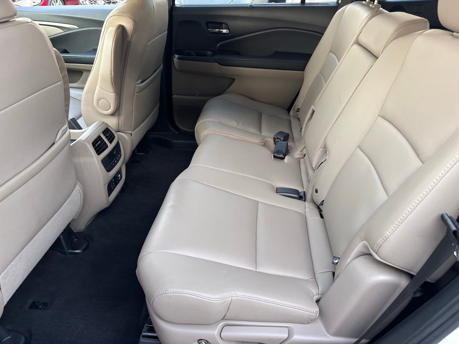 2019 Honda Pilot EX-L w/Navigation and Rear Entertainment System