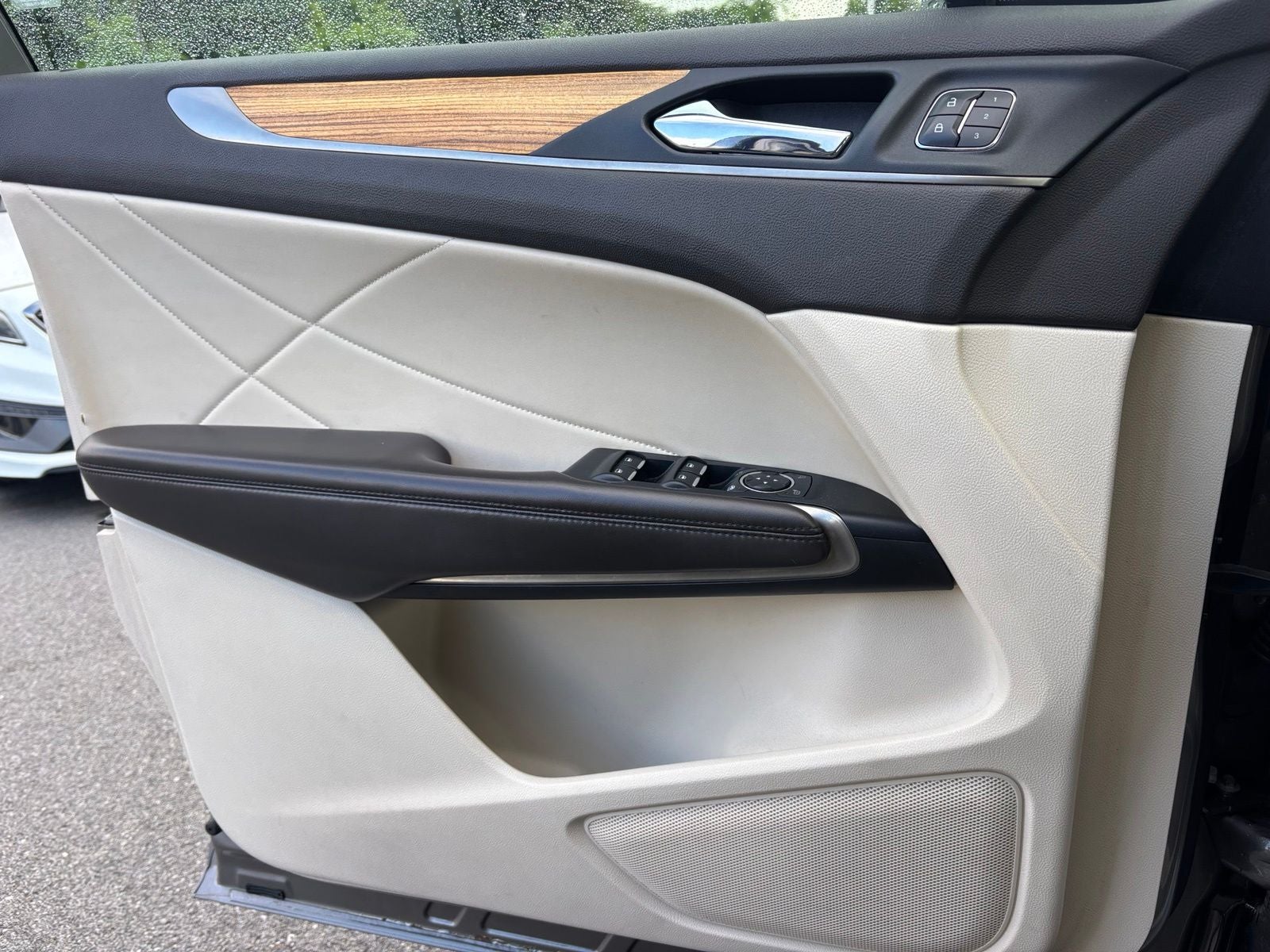 2016 Lincoln MKC Select