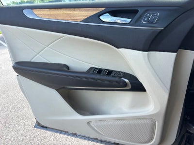 2016 Lincoln MKC Select