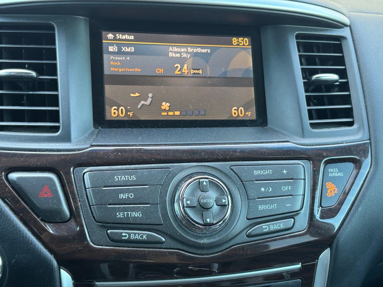 2014 Nissan Pathfinder SL