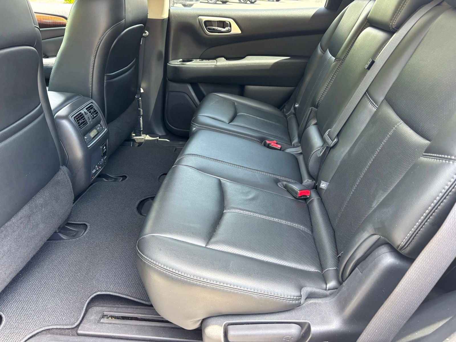 2016 Nissan Pathfinder Platinum