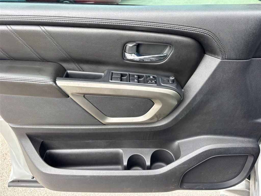 2015 Nissan Armada SL