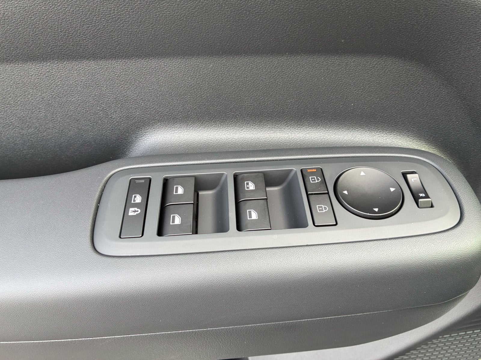2027 Hyundai SANTA FE HYBRID SE