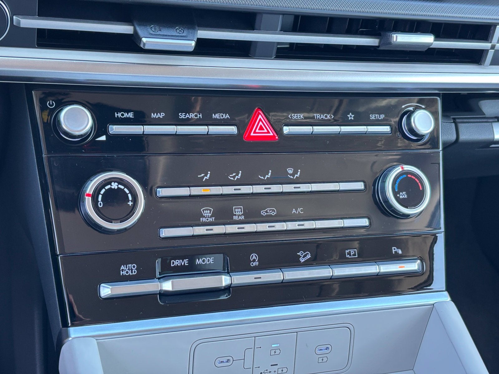 2027 Hyundai SANTA FE SE
