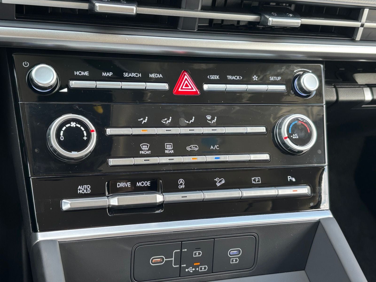 2026 Hyundai SANTA FE SE