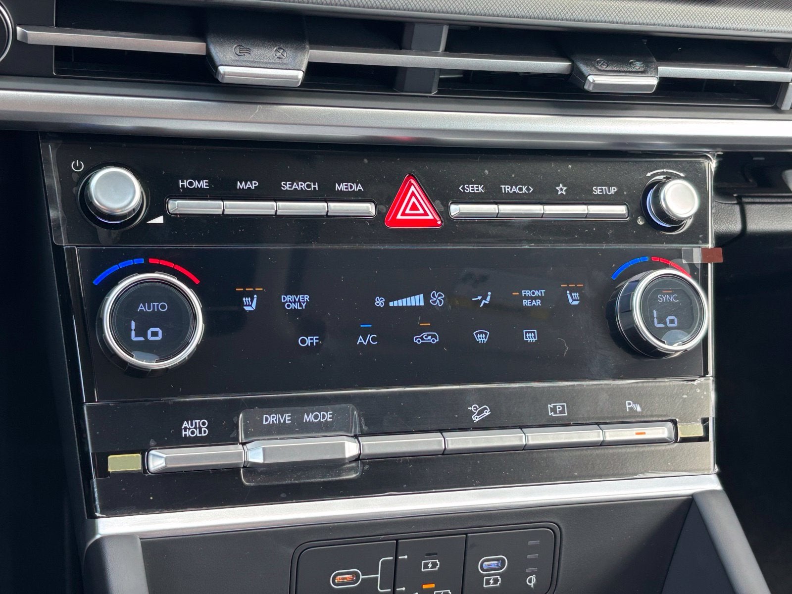 2027 Hyundai SANTA FE HYBRID SEL