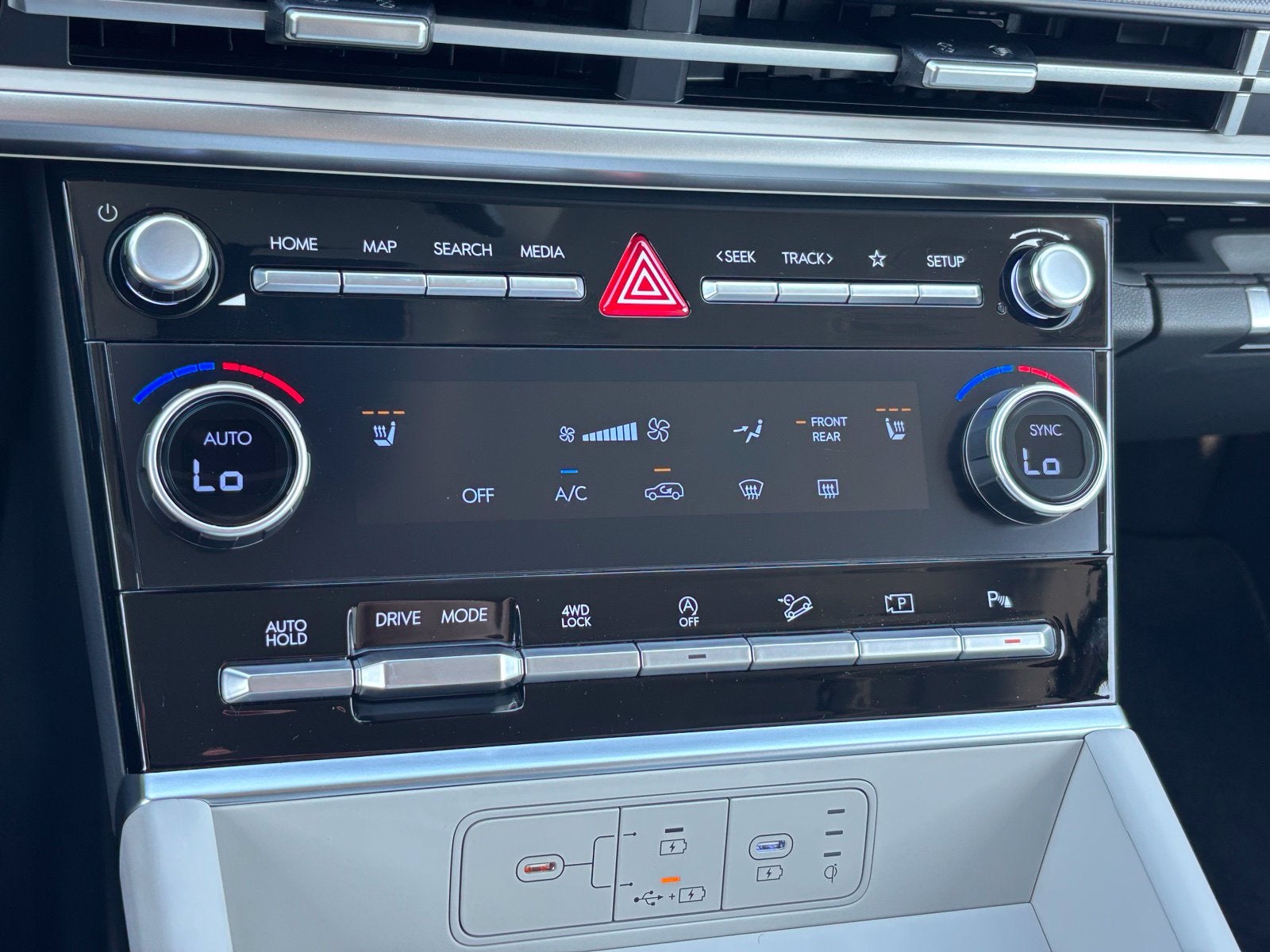 2027 Hyundai SANTA FE HYBRID SEL