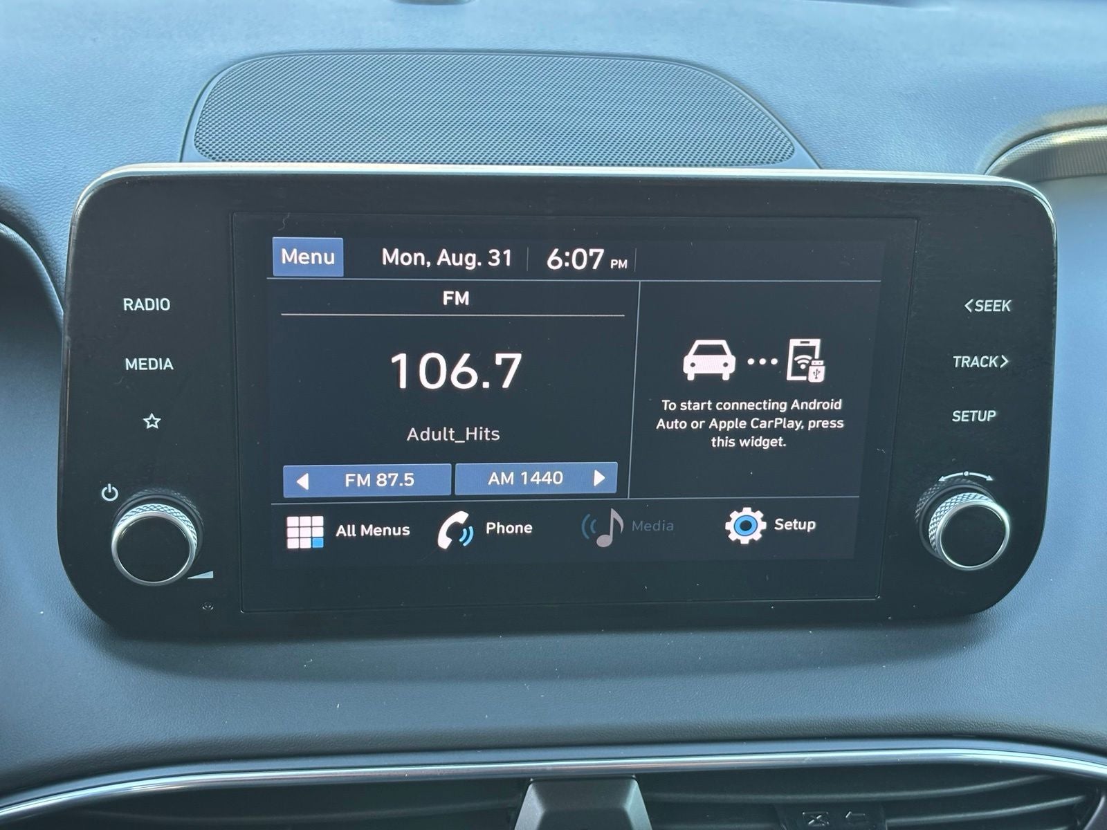 2023 Hyundai SANTA FE SE