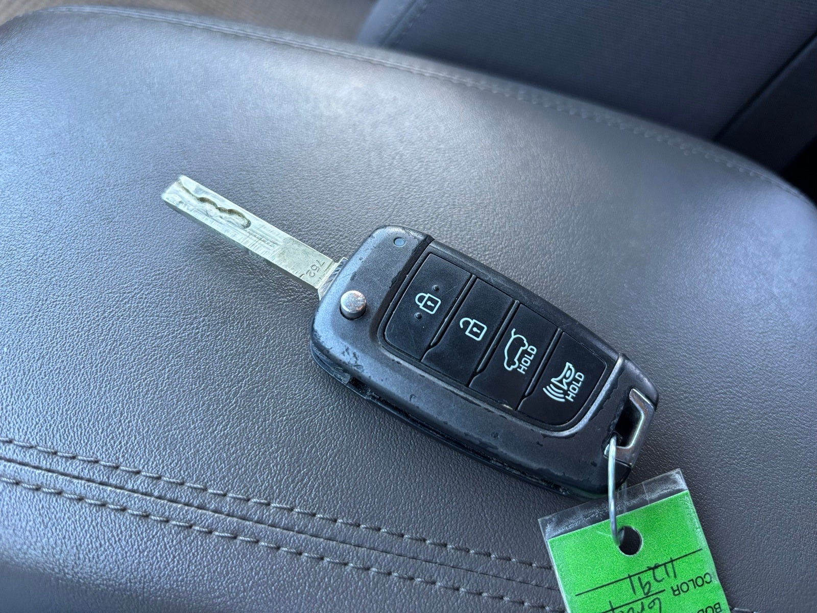 2019 Hyundai SANTA FE SE