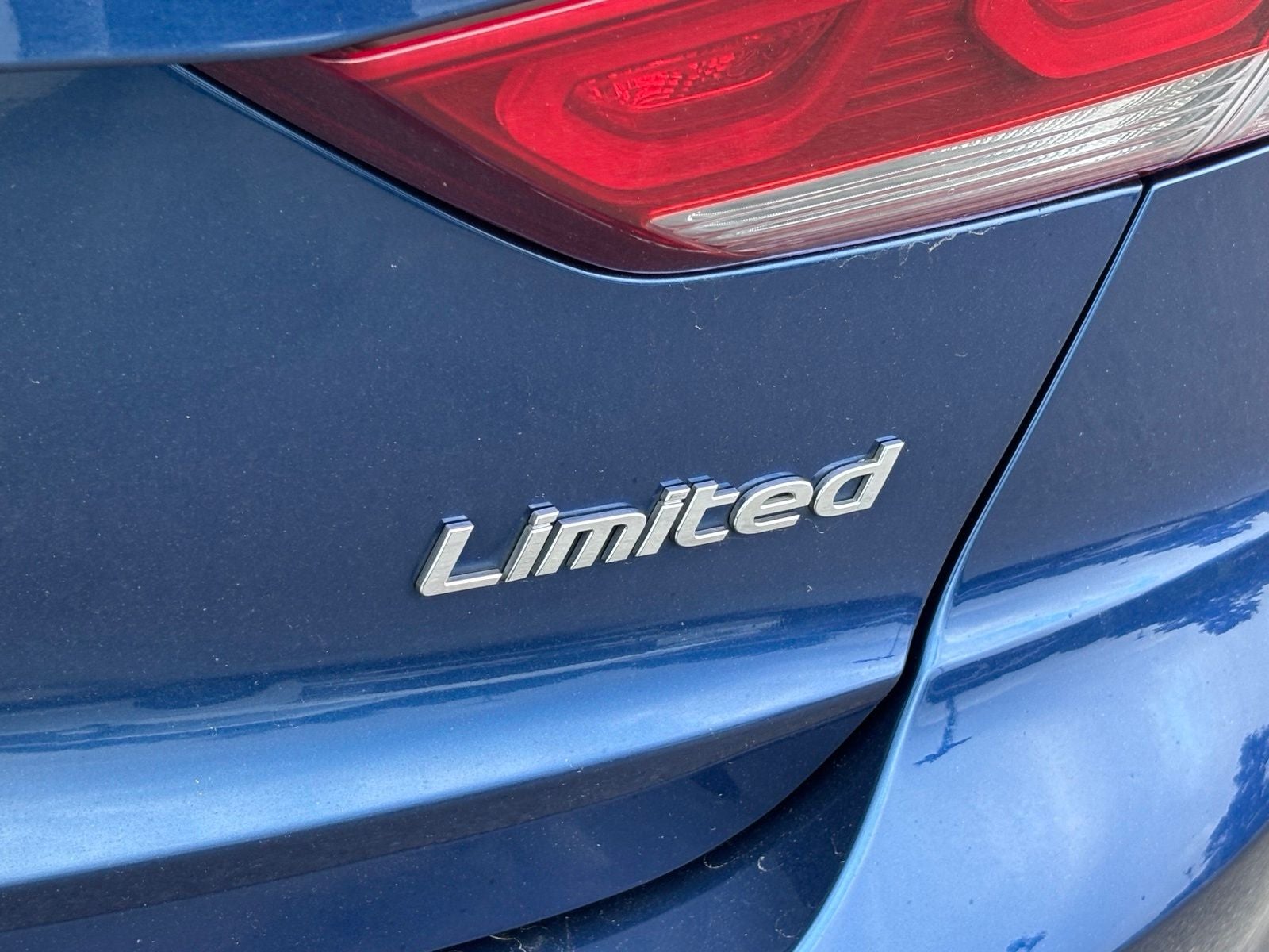 2017 Hyundai ELANTRA Limited