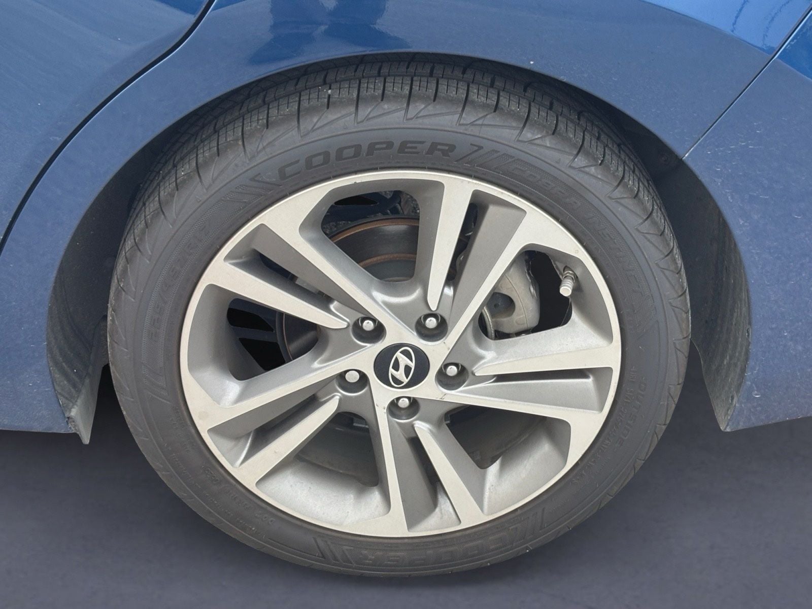2017 Hyundai ELANTRA Limited