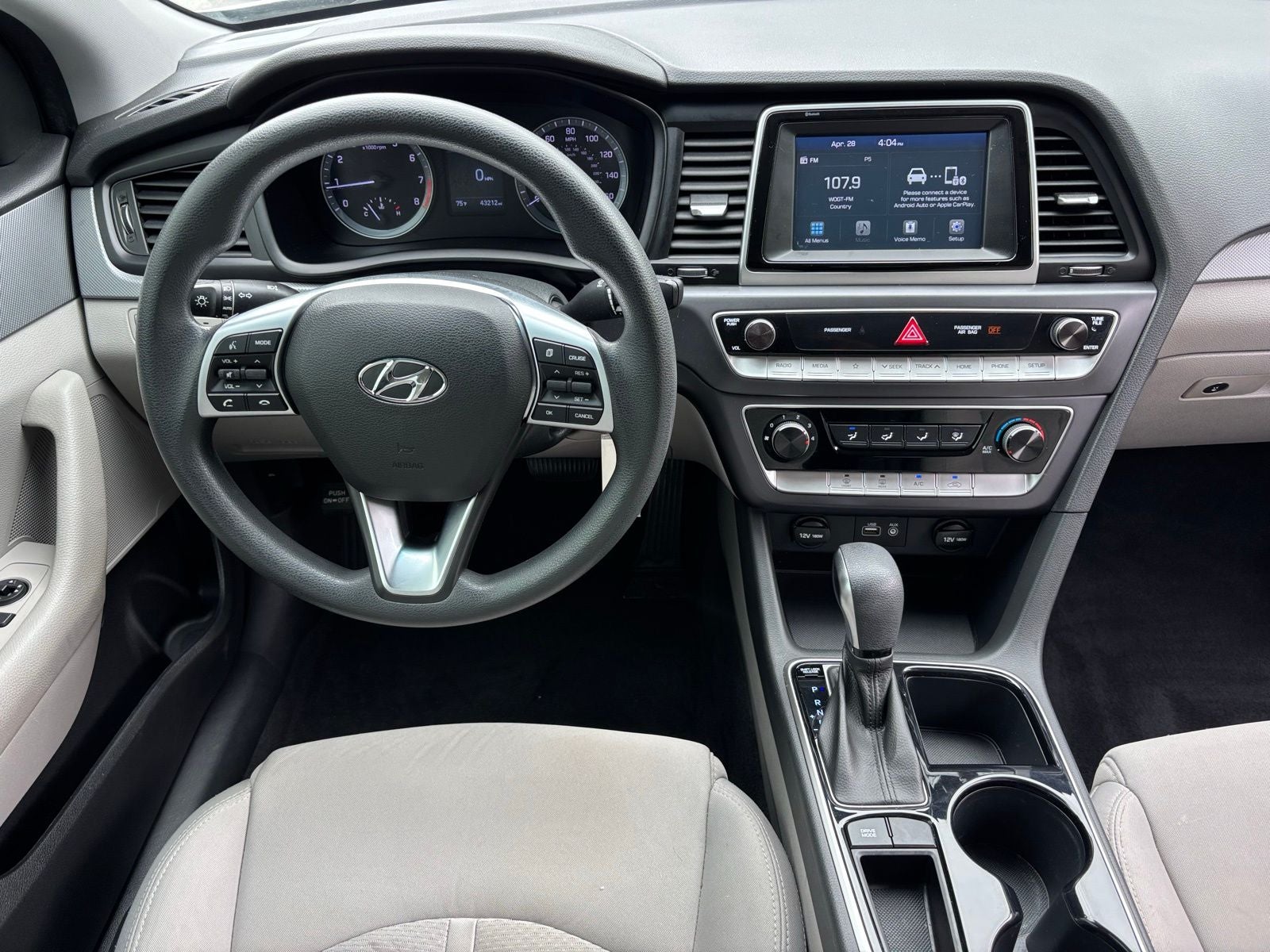 2019 Hyundai SONATA SE