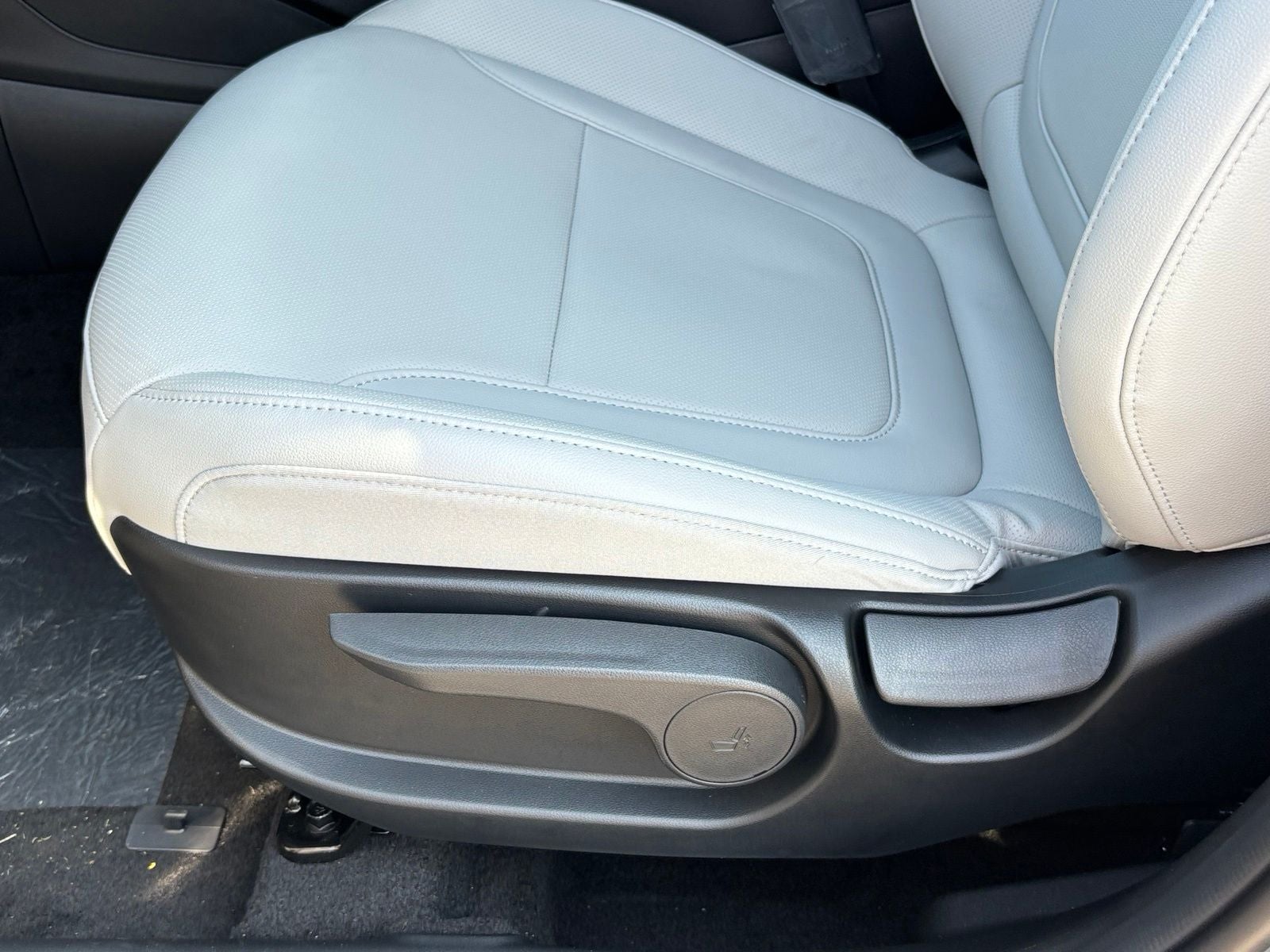 2027 Hyundai SANTA CRUZ SE