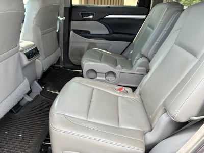 2016 Toyota Highlander XLE V6
