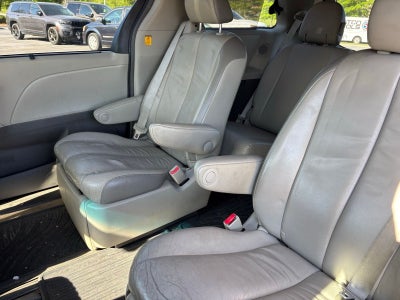 2013 Toyota Sienna Limited 7 Passenger