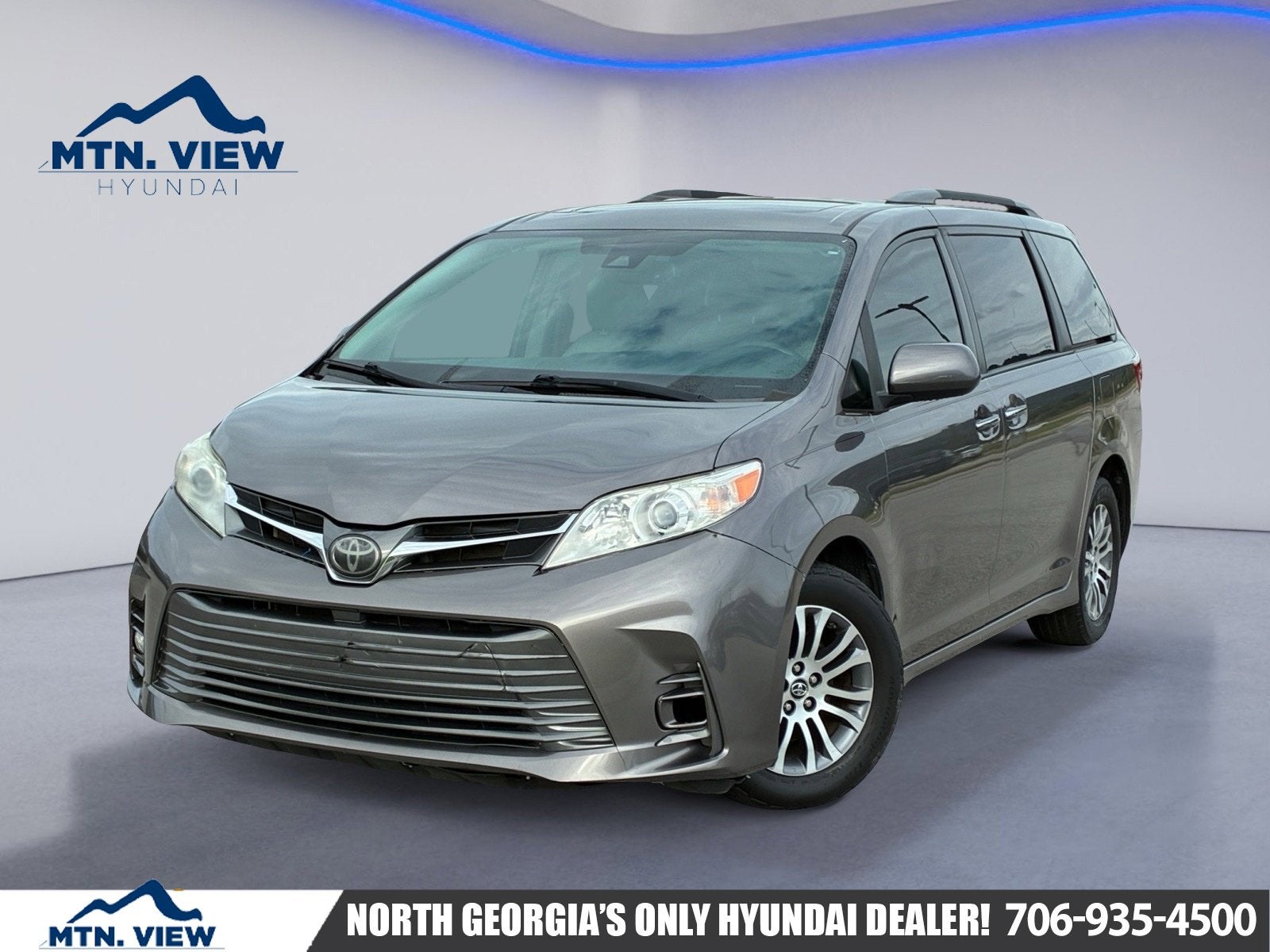 2020 Toyota Sienna XLE Premium 8 Passenger