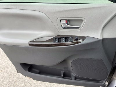 2020 Toyota Sienna XLE Premium 8 Passenger