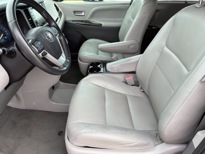 2020 Toyota Sienna XLE Premium 8 Passenger