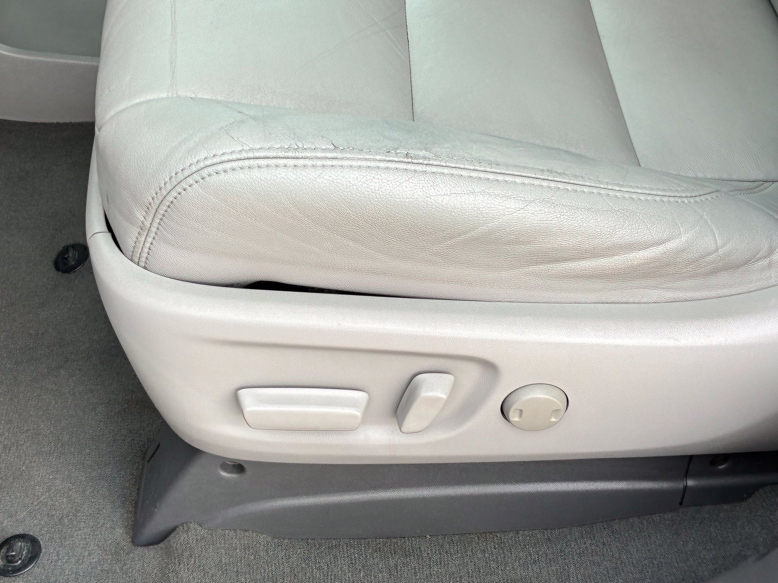 2020 Toyota Sienna XLE Premium 8 Passenger