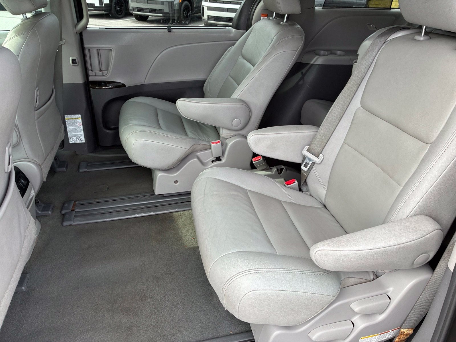 2020 Toyota Sienna XLE Premium 8 Passenger
