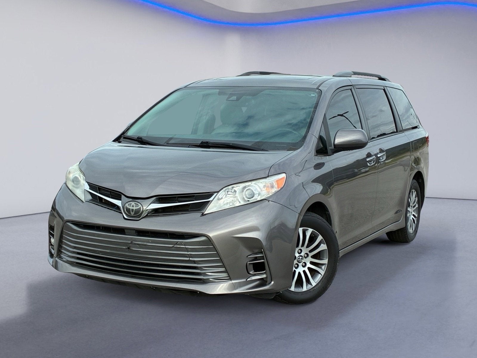 2020 Toyota Sienna XLE Premium 8 Passenger
