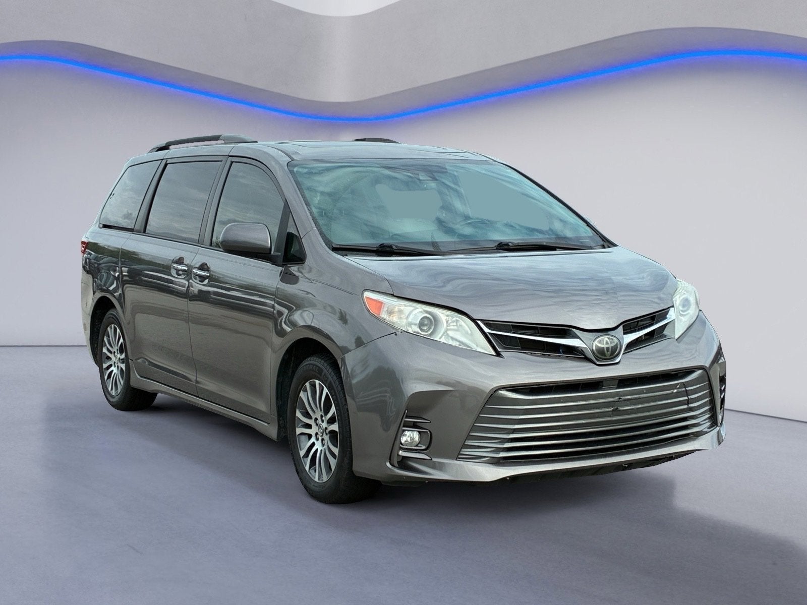 2020 Toyota Sienna XLE Premium 8 Passenger