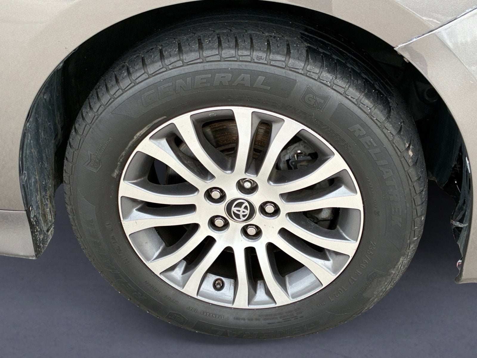 2020 Toyota Sienna XLE Premium 8 Passenger
