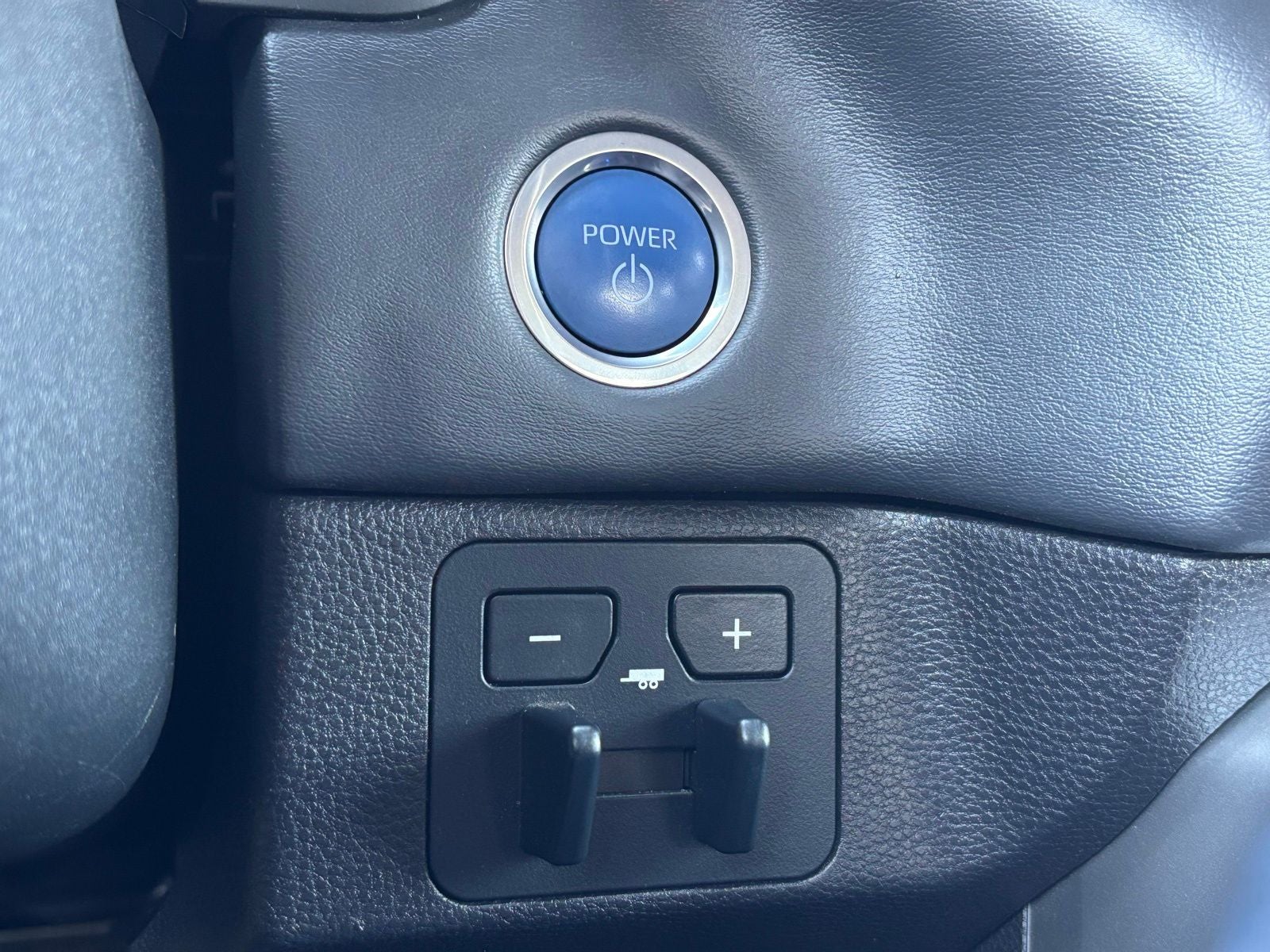 2024 Toyota Tundra Hybrid Platinum