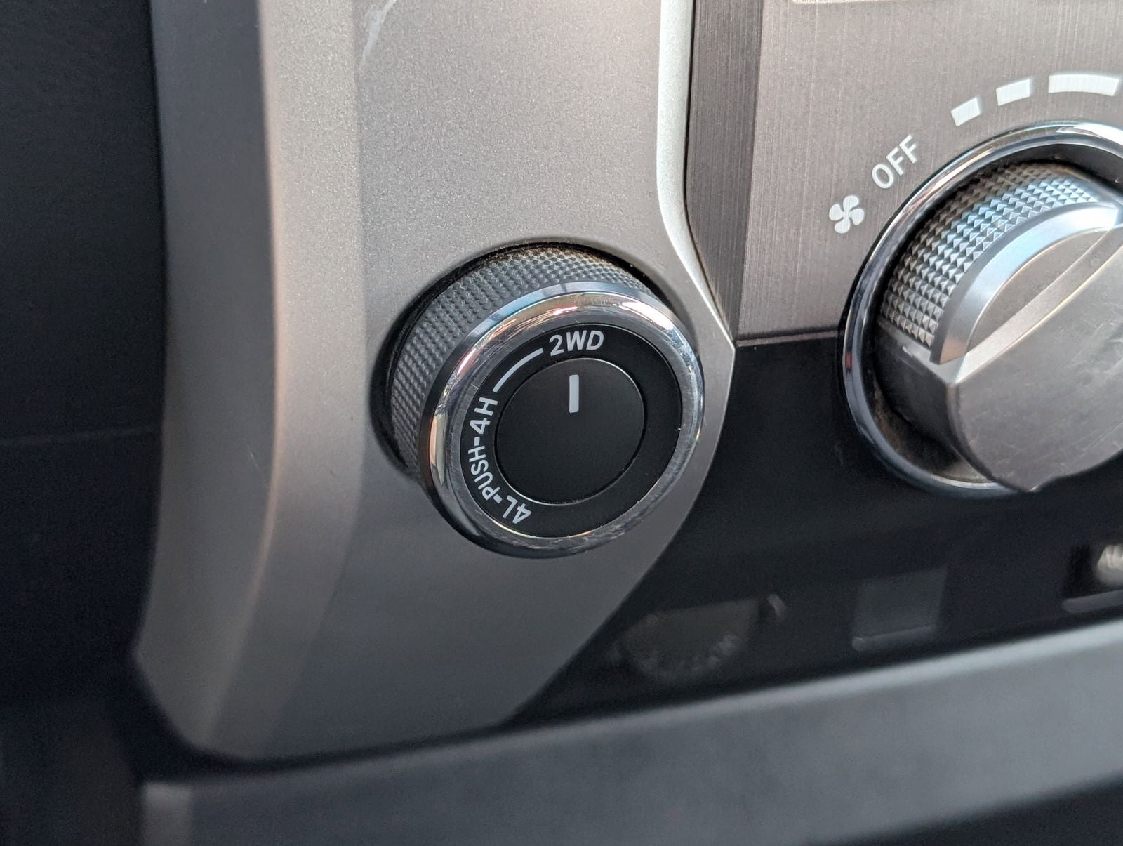 2014 Toyota Tundra SR5 4.6L V8