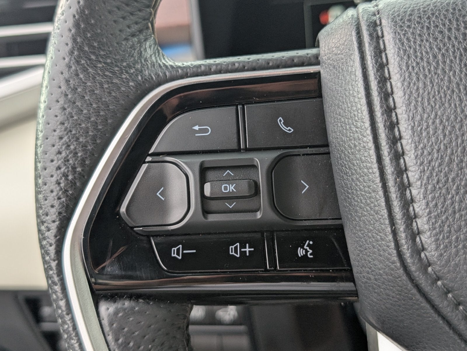 2023 Toyota Tundra Hybrid Capstone