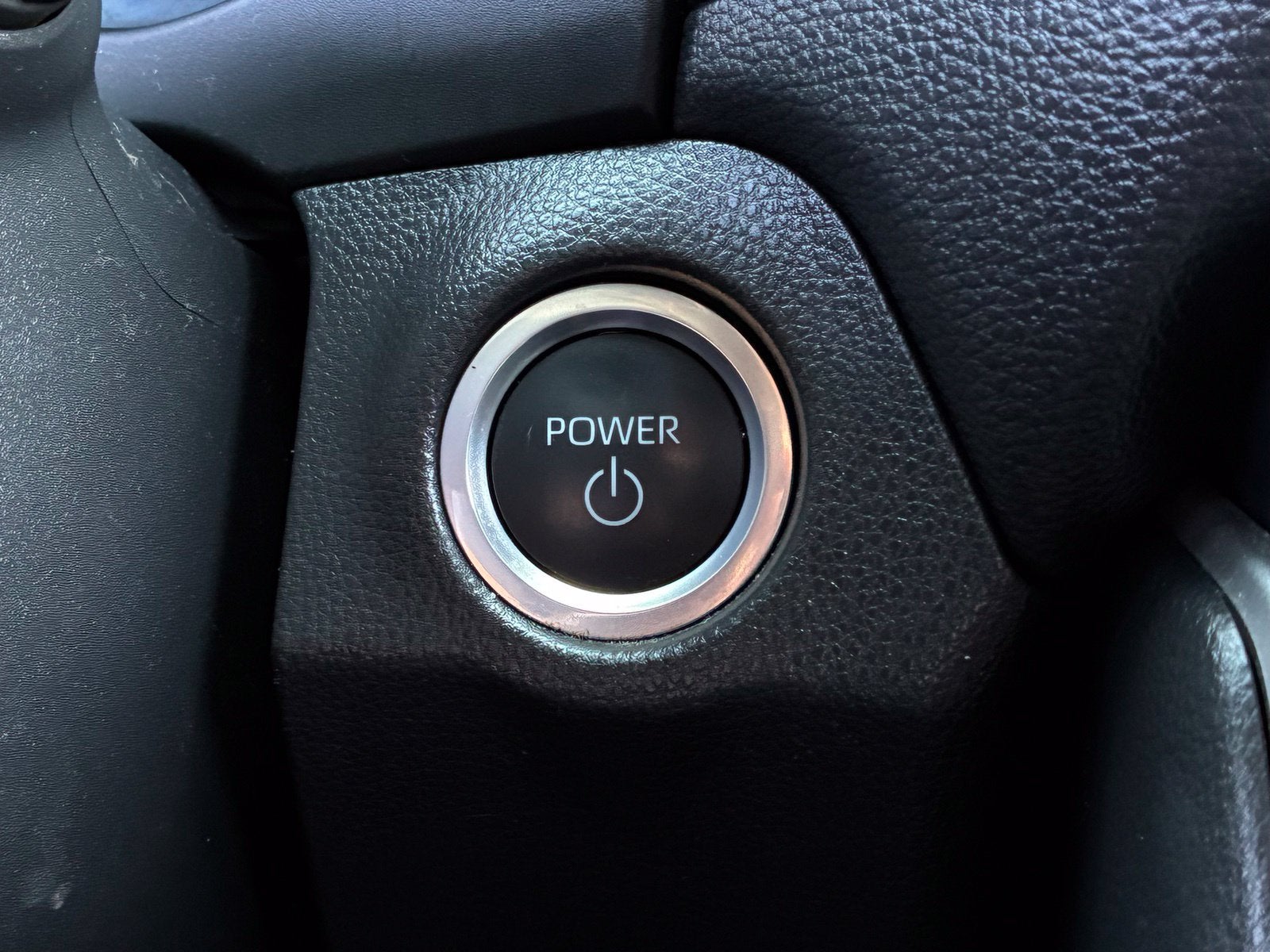 2024 Toyota RAV4 Prime SE
