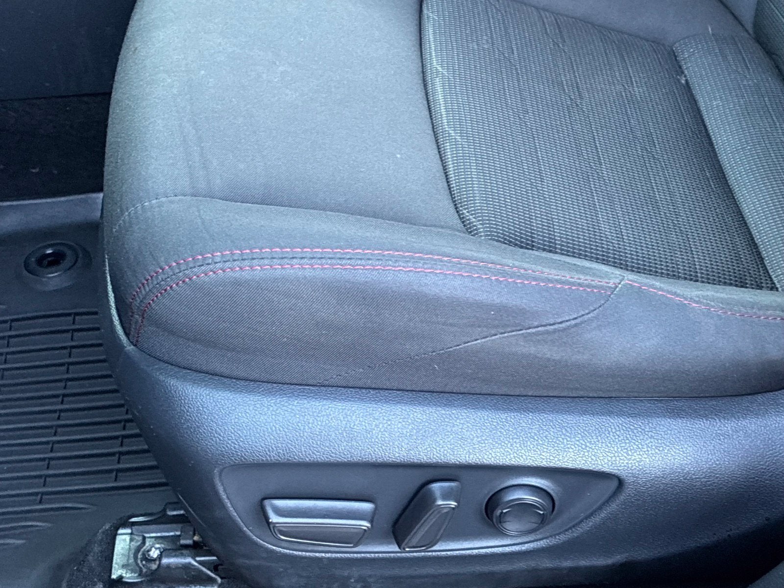 2024 Toyota RAV4 Prime SE