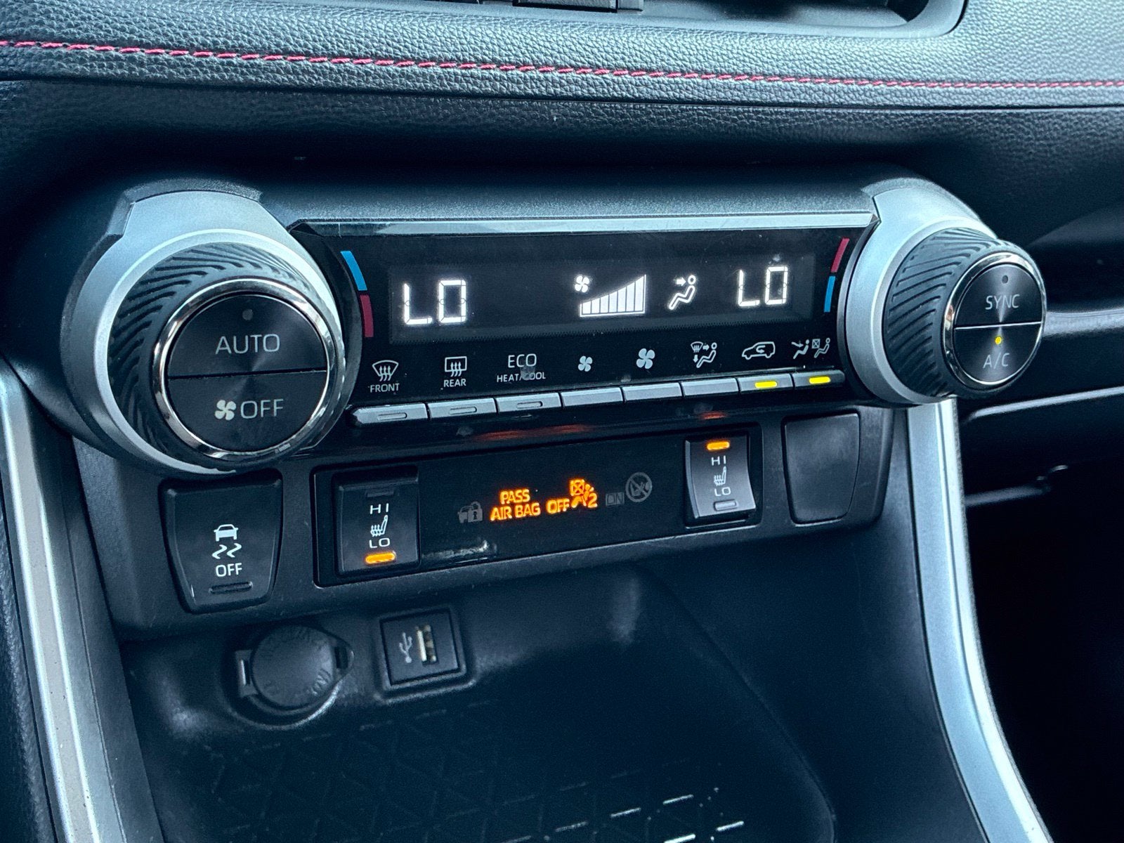 2024 Toyota RAV4 Prime SE