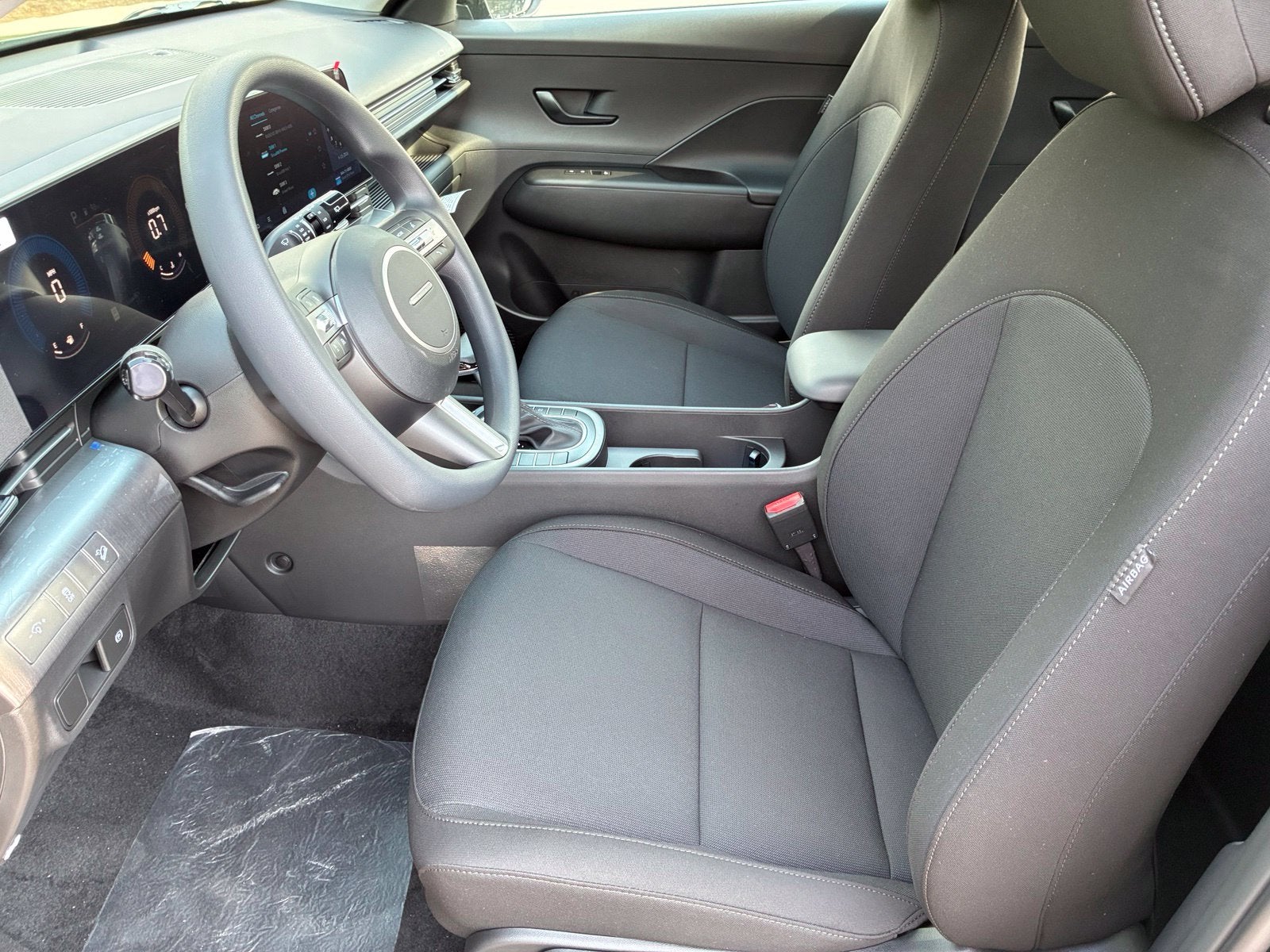 2027 Hyundai KONA SE