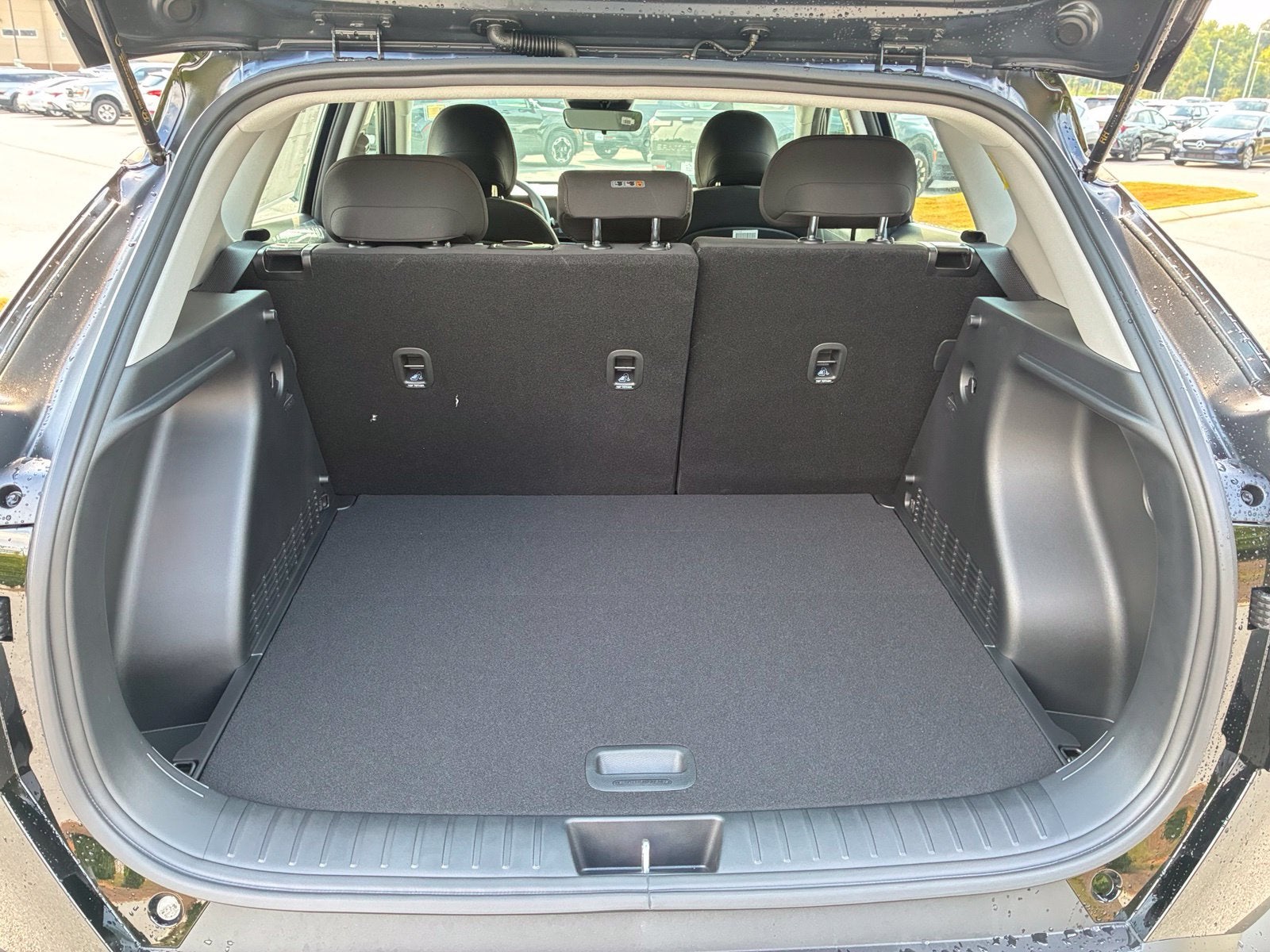 2027 Hyundai KONA SE