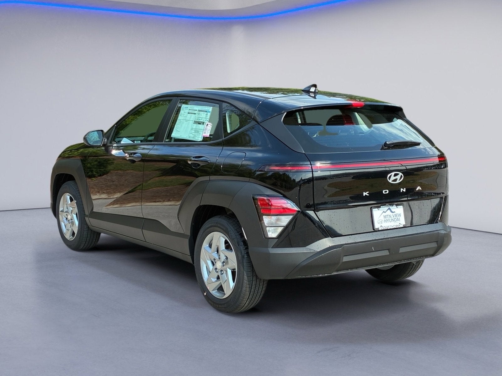 2027 Hyundai KONA SE