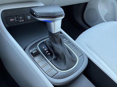 2027 Hyundai KONA SE