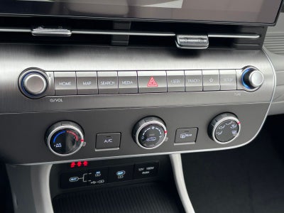 2027 Hyundai KONA SE