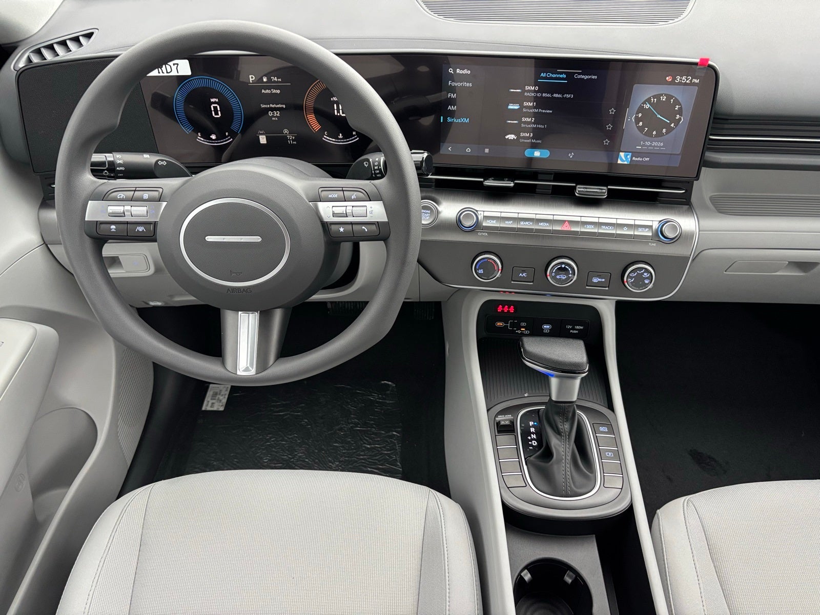 2026 Hyundai KONA SE