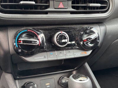 2022 Hyundai KONA SE