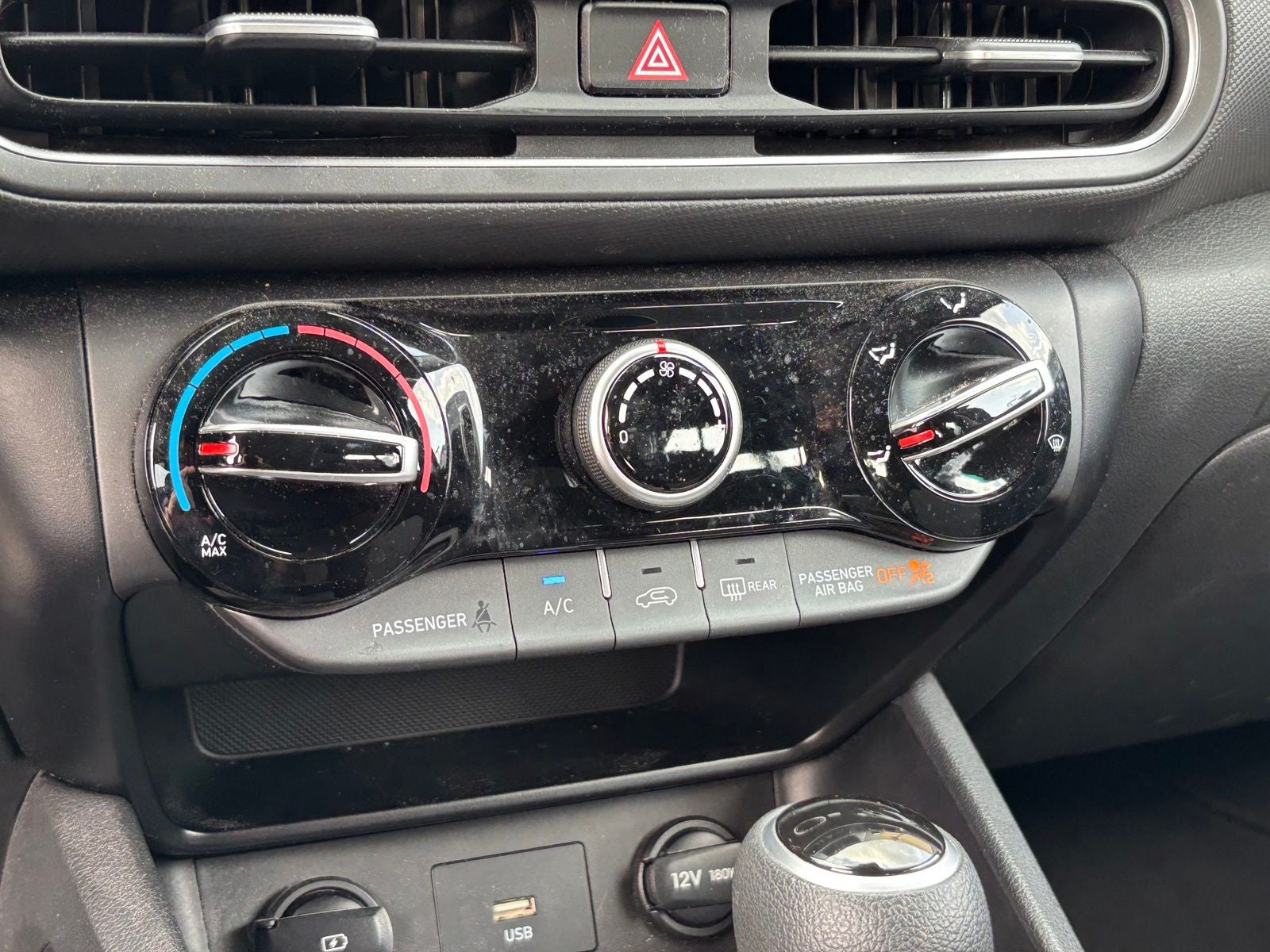 2022 Hyundai KONA SE