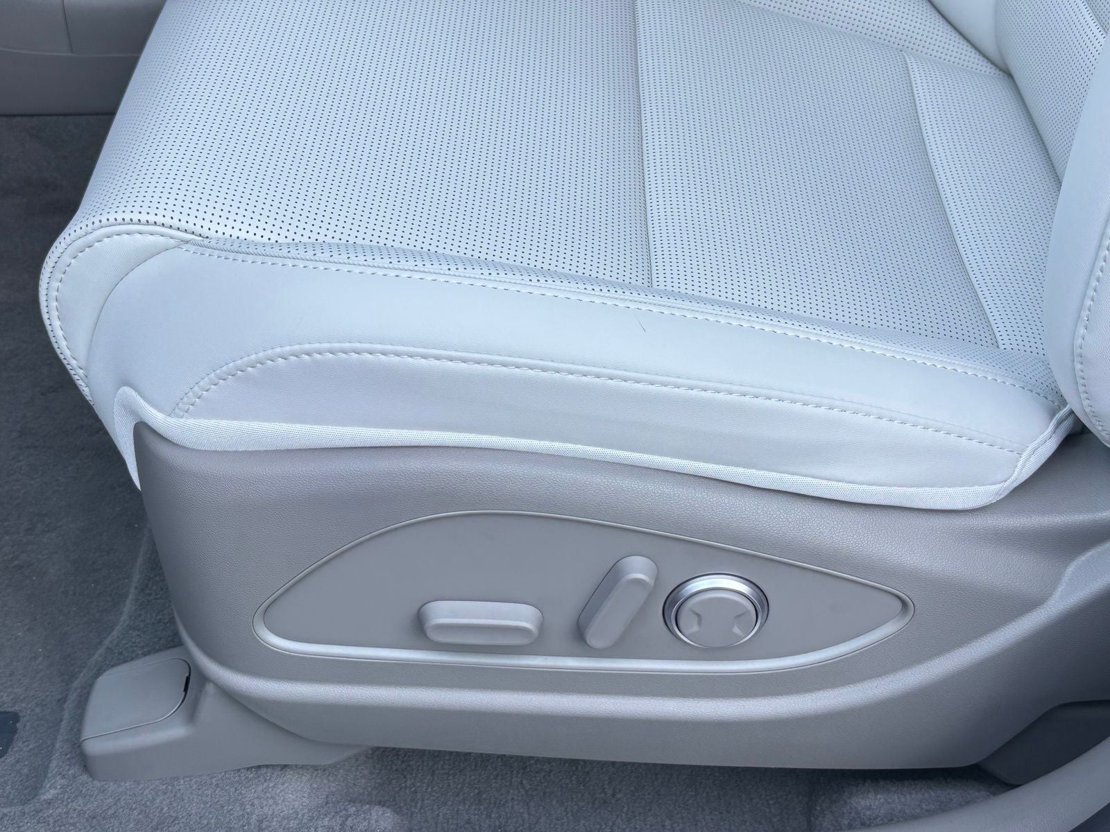 2027 Hyundai PALISADE SEL 7 Passenger