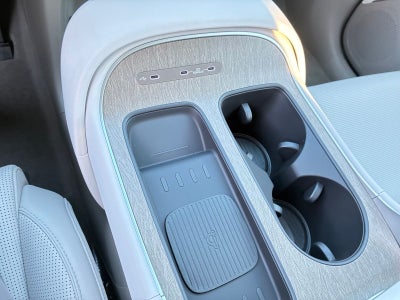 2027 Hyundai PALISADE SEL 7 Passenger