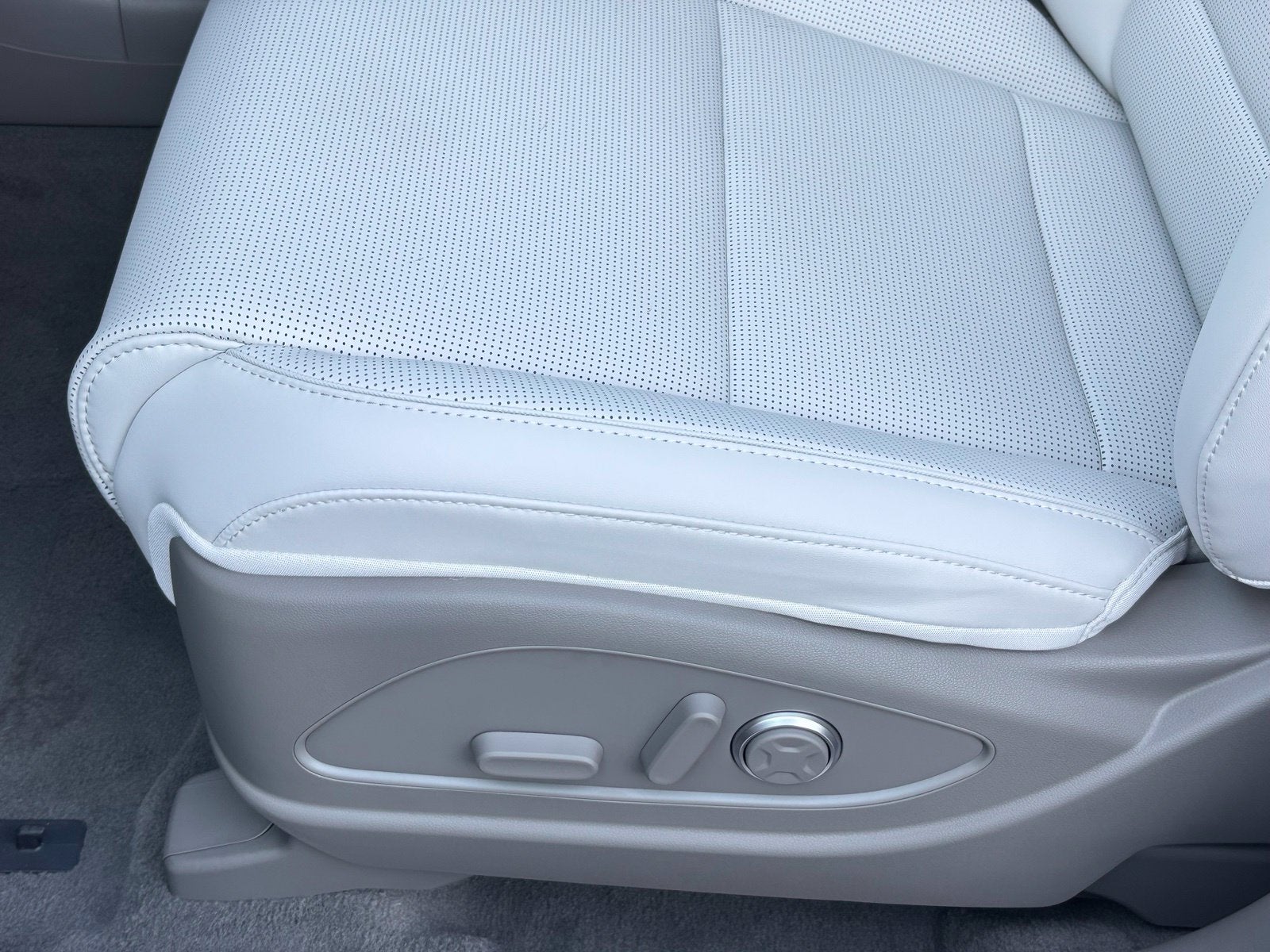 2027 Hyundai PALISADE SEL 7 Passenger